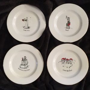 **Never been used** Decorative Christmas plate set